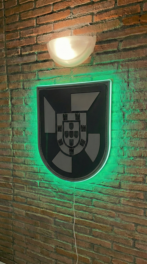 Comandancia General de Ceuta, COMGECEU, Escudo de Ceuta militar, Regalo militar Ceuta, Cuadro Neón LED, Decoración militar España, Ejército de Tierra, Personalizado, Ceuta Española, Artículos militares exclusivos.